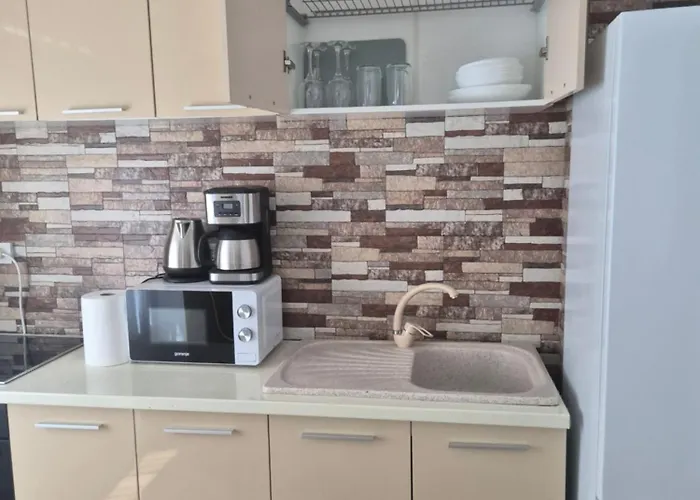 Apartament Compozitori Cu Parcare și Balcon Constanţa