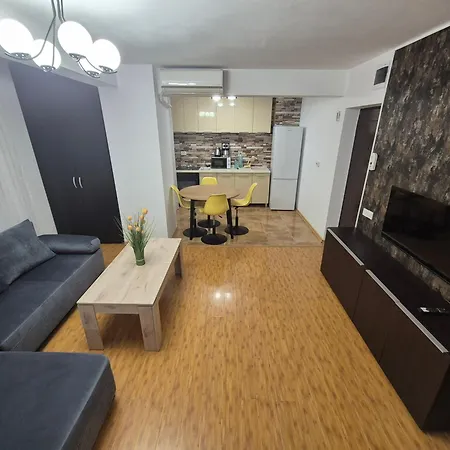 Compozitori Cu Parcare Si Balcon