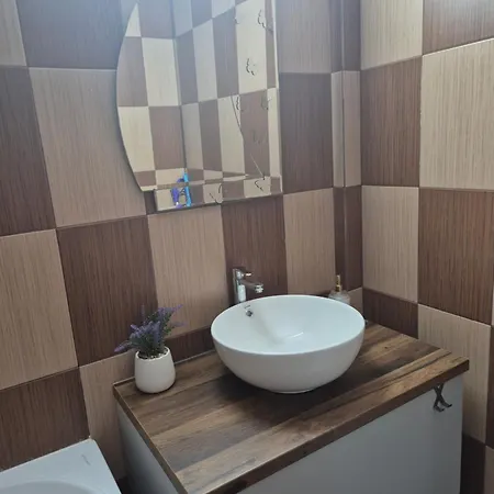 Apartamento Compozitori Cu Parcare Si Balcon