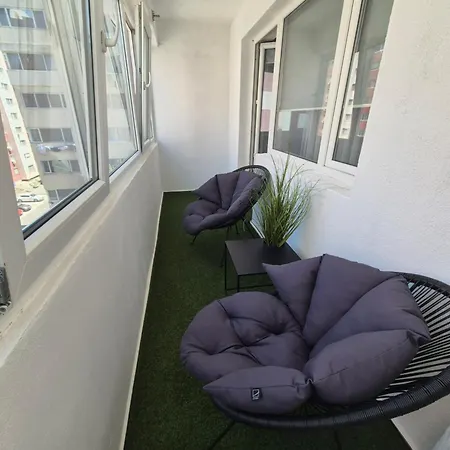 Compozitori Cu Parcare Si Balcon Apartamento Constança