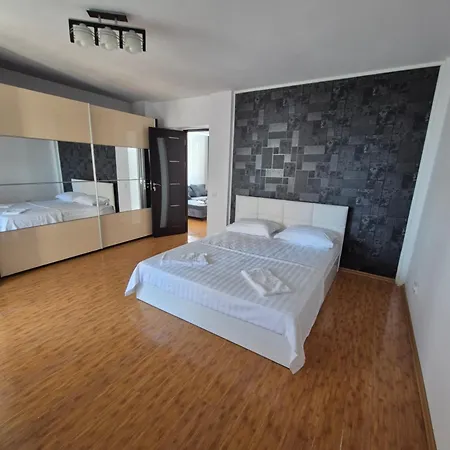 Compozitori Cu Parcare Si Balcon Constança